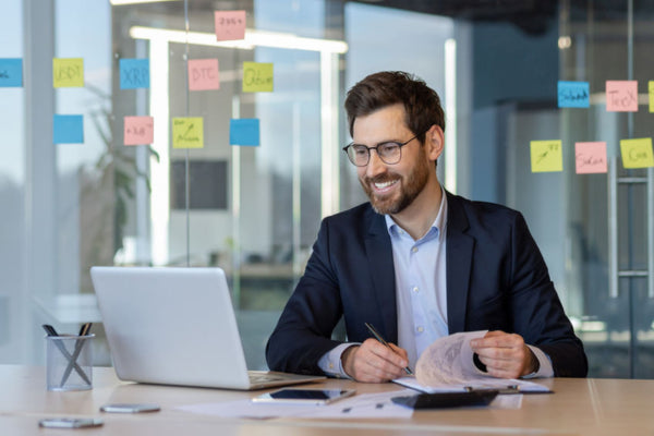 How quality uniforms improve employee productivity and team cohesion