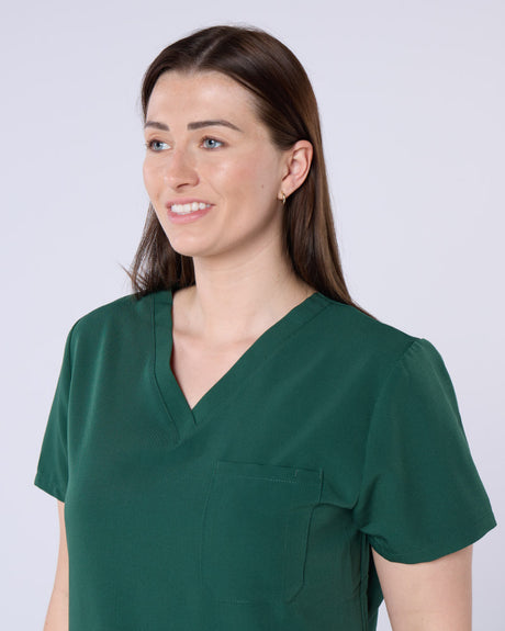 ALUMEA™ WOMEN'S STRETCH V-NECK SCRUB TOP