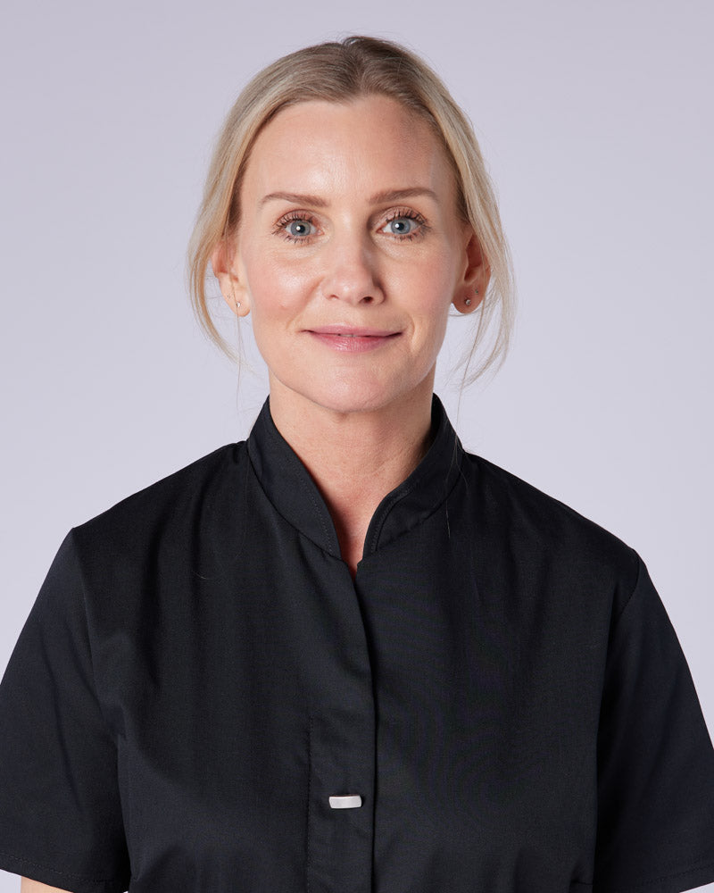 WOMEN'S HEALTHCARE TUNIC UNIFORM WITH CONCEALED ZIP & MOCK BUTTON