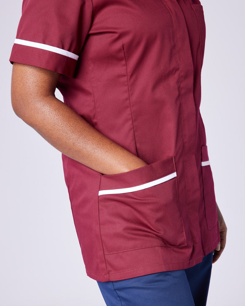 WOMEN'S NURSE TUNIC UNIFORM WITH CONCEALED ZIP FASTEN