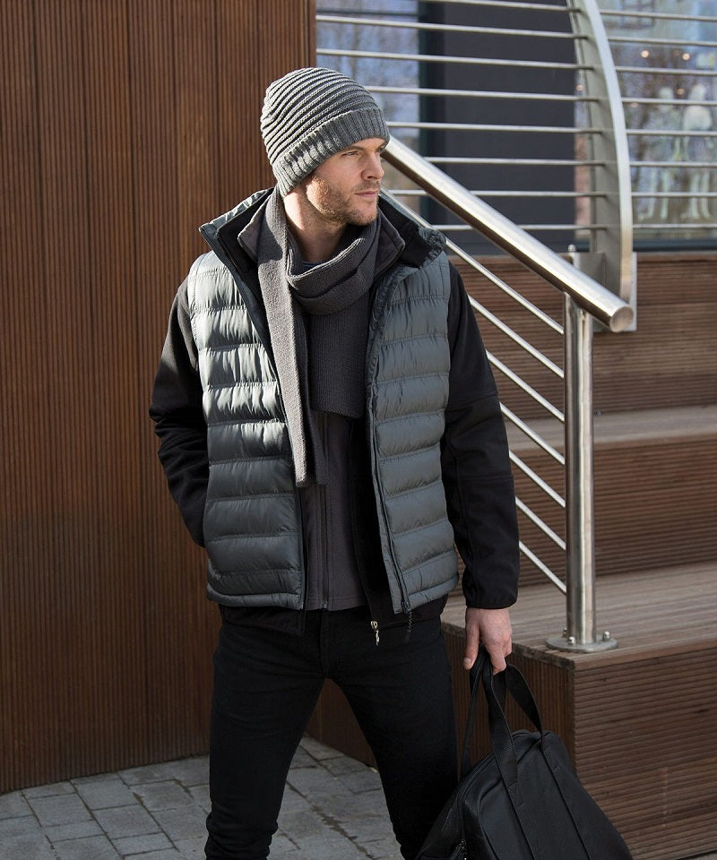 Man Wearing Black Windproof Padded Gilet