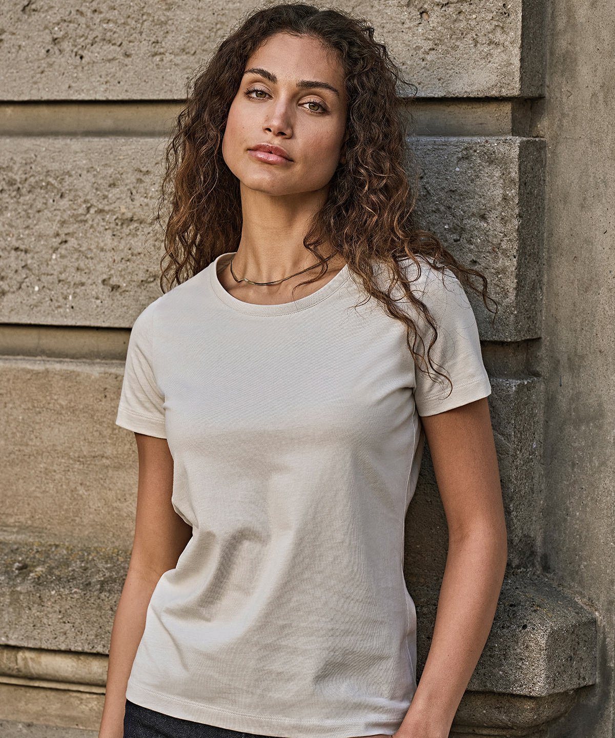 WOMEN'S LUXURY ORGANIC COTTON T-SHIRT